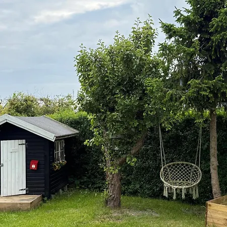 Colonial Garden House On Amager *